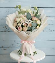 Букет цветов из:  Розы и Лизиантусы в Полянах Рязанская область