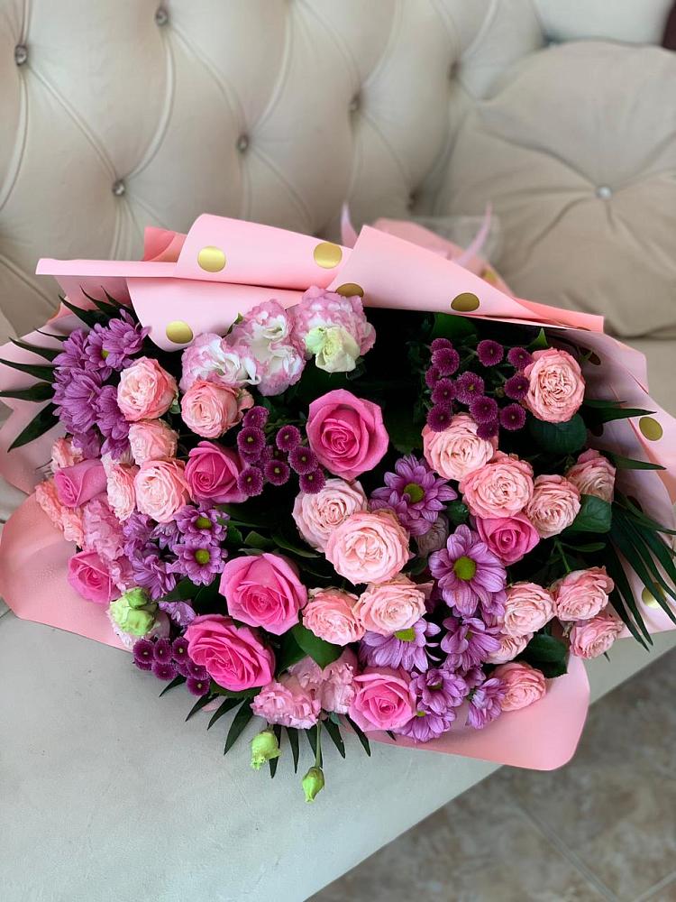 Букет цветов из: Хризантемы, Розы и Лизиантусы в Полянах Рязанская область