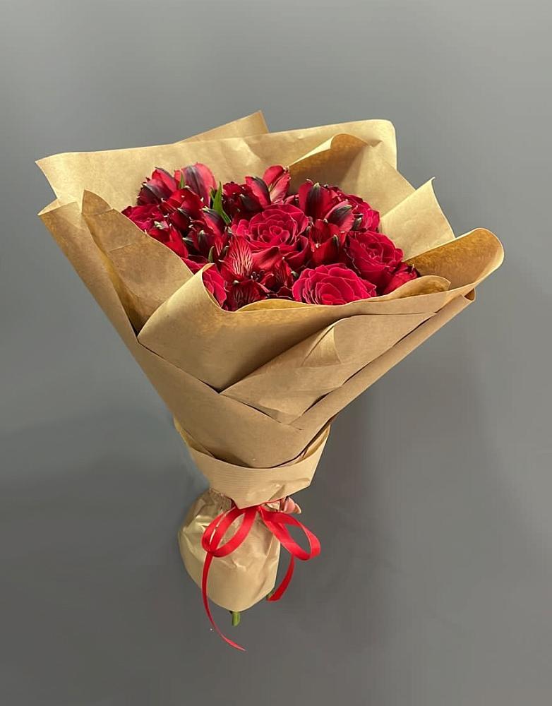 Букет цветов из: Альстромерии и Розы в Полянах Рязанская область