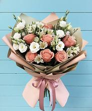 Букет цветов из:  Розы, Альстромерии и Лизиантусы в Полянах Рязанская область