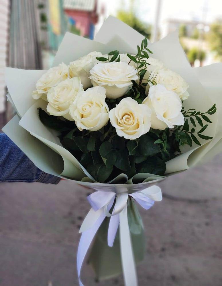 Букет Белые розы Проуд в Полянах Рязанская область