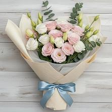 Букет цветов из:  Лизиантусы в Полянах Рязанская область