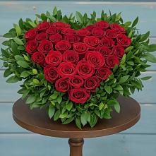 Цветочная композиция из Розы в виде сердца в Полянах Рязанская область