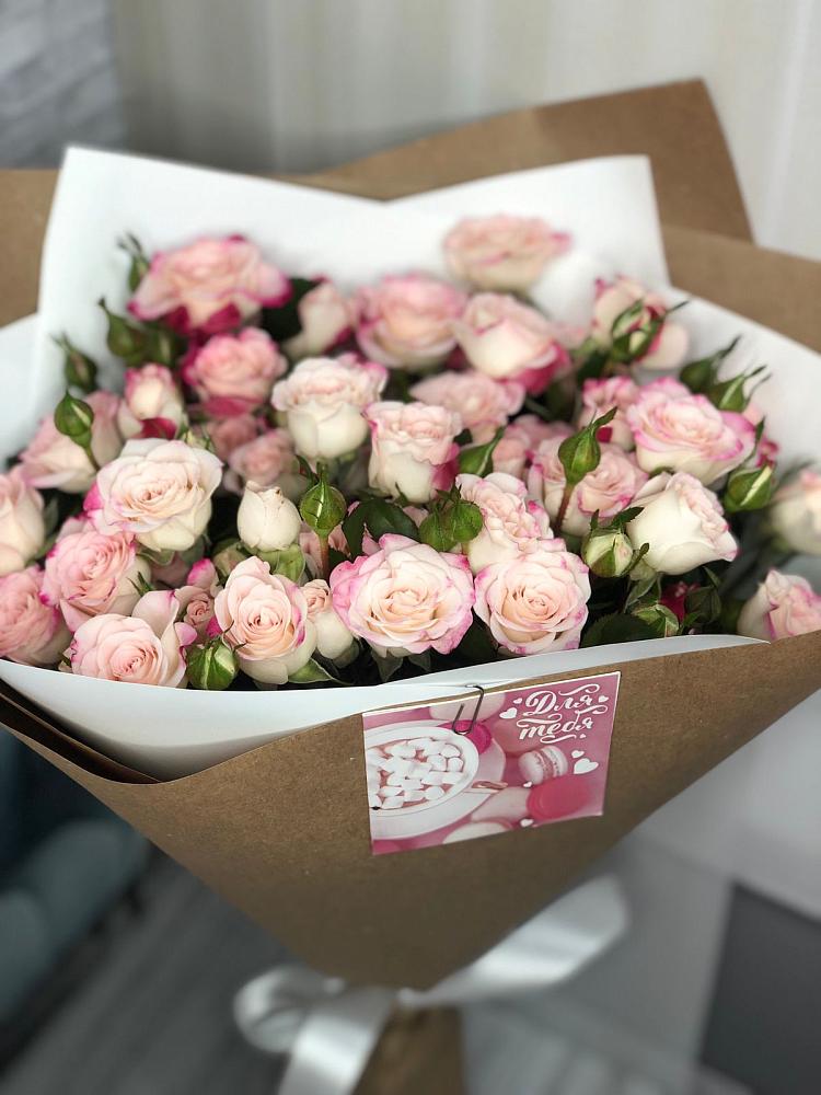 Букет цветов из: Розы в Полянах Рязанская область