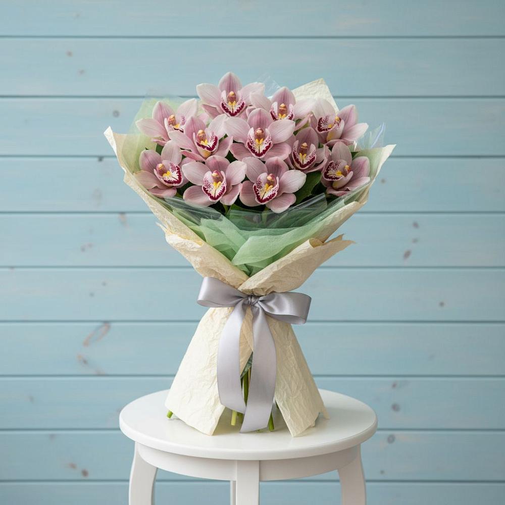 Букет цветов из: Орхидеи и Розы в Полянах Рязанская область