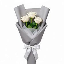 Букет 3 белые розы в Полянах Рязанская область