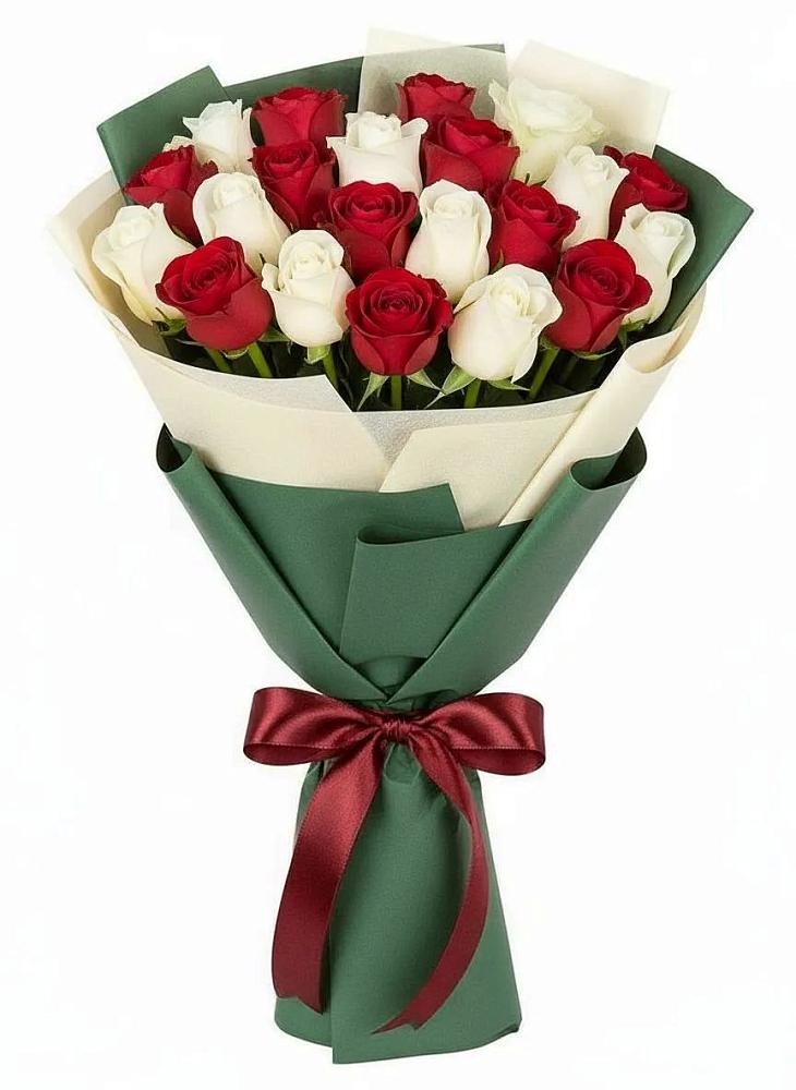 Букет Микс из красных и белых роз в Полянах Рязанская область