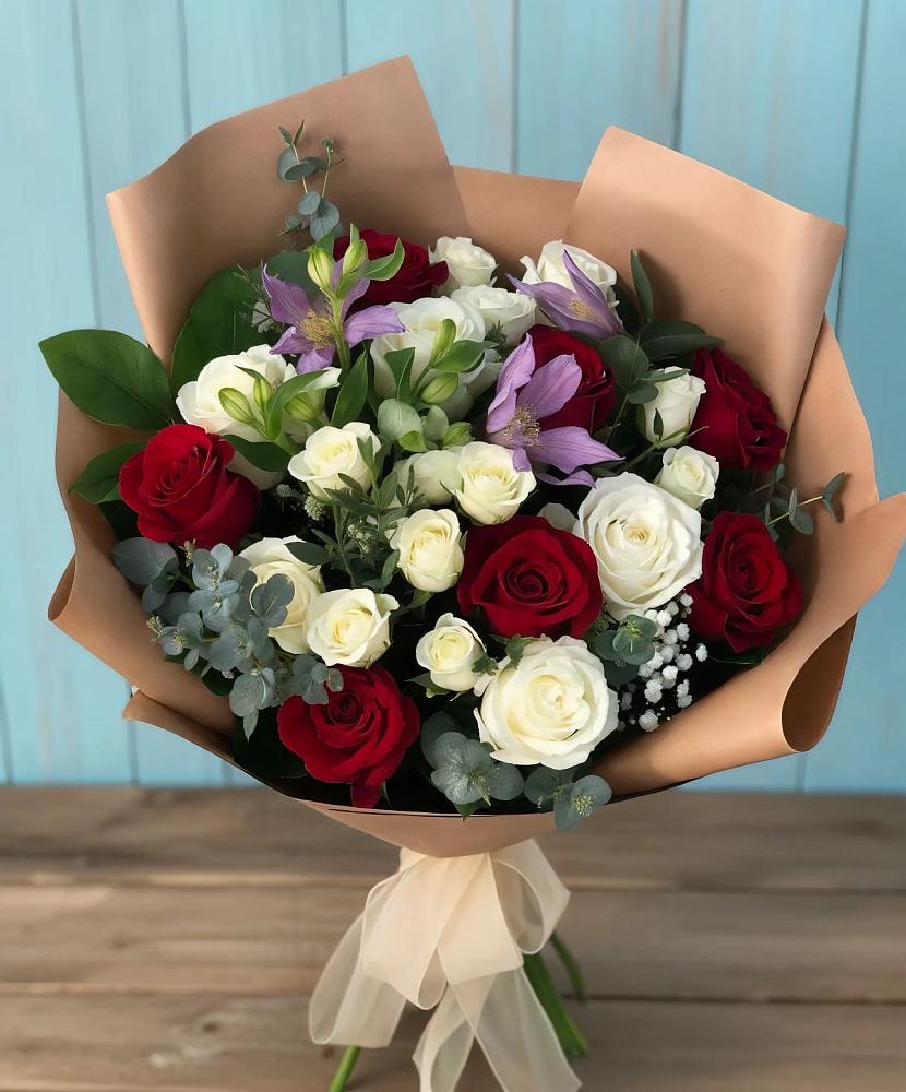 Букет цветов из: Розы и Альстромерии в Полянах Рязанская область