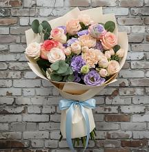 Букет цветов из:  Розы, Лизиантусы и Гвоздики в Полянах Рязанская область