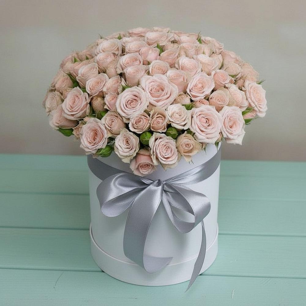 Цветочная композиция из Розы в шляпной коробке в Полянах Рязанская область